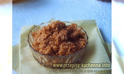 Surówka z marchwi, jabłek i chrzanu