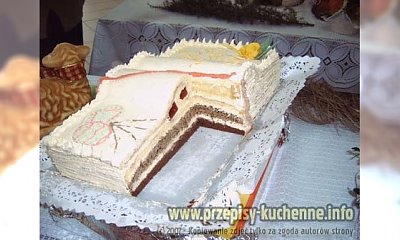 Tort w kształcie książki