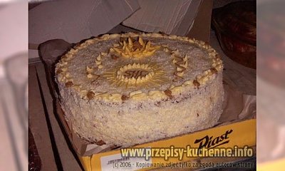 Tort orzechowy na komunie