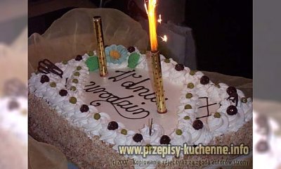 Pyszny tort urodzinowy