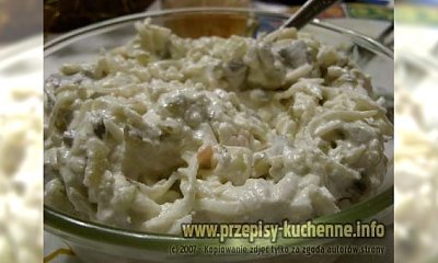 Sałatka śledziowa z selerem