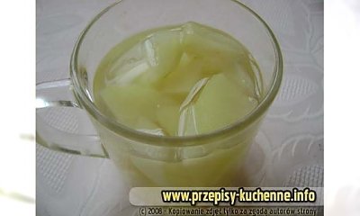 Kompot gruszkowy z goździkami