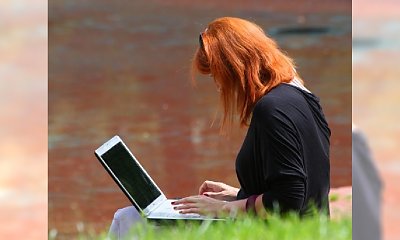 Jak nie zaszkodzić zdrowiu pracując przed komputerem?