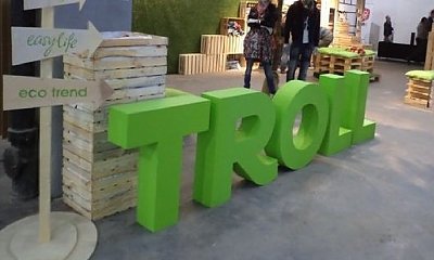 Troll na Fashion Week Poland