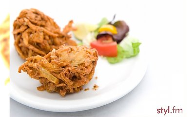 Onion Bhaji - smażona cebulka panierowana w mące grochowej