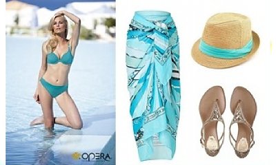 Plażowanie w kolorze blue