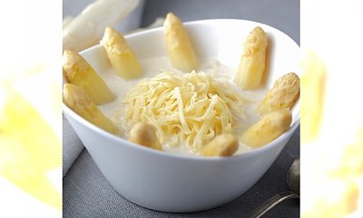 Zupa ze szparagów - przepis na sezonowy rarytas