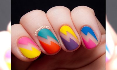 HIT: negative space nails