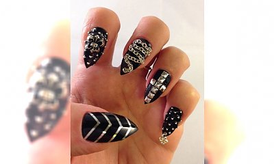 Paznokcie z dżetami dla rockowych chic girls