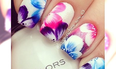 Kwiatowy manicure - urocze wzorki dla miłośniczek kolorów!