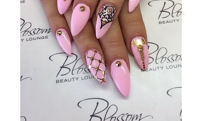 Śliczne pastele z bogatymi zdobieniami - 15 propozycji na oryginalny manicure