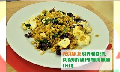 Pęczak ze szpinakiem i fetą