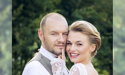 Emilia Komarnicka i Redbad Klijnstra wzięli ślub! Zwróćcie uwagę na ten szczegół sukni ślubnej