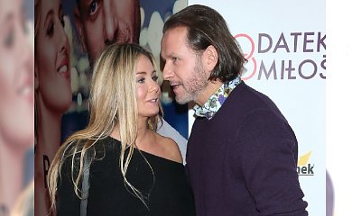 Małgorzata Rozenek-Majdan na premierę przyszła TYLKO W SWETRZE. A gdzie dół?