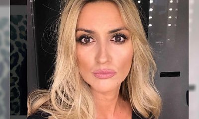 Karolina Szostak pozuje w szlafroku i BEZ MAKIJAŻU. Internauci w szoku: "O Jezu..."