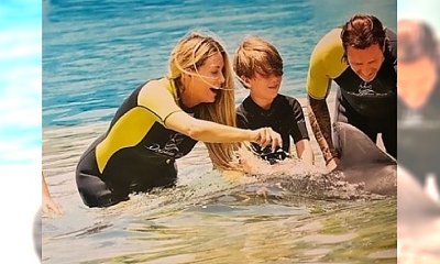 Majdanowie oberwali za pływanie z delfinami w Dubaju. "Najważniejsze, że kasa Arabom się zgadza"