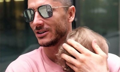 Robert Lewandowski ociepla wizerunek publikując SŁODKIE ZDJĘCIE z Klarą. Ale ona już duża!
