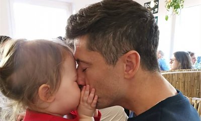 Anna Lewandowska wzruszyła fanki zdjęciem Klary i Roberta. "Córeczka tatusia to najpiękniejsze, co może przytrafić się mężczyźnie"