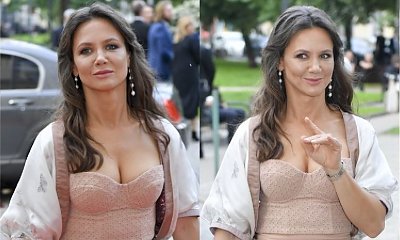 Kinga Rusin na imprezie biznesowej. Na górze jeszcze seksownie, ale na dole... OMG, co tu się wydarzyło?