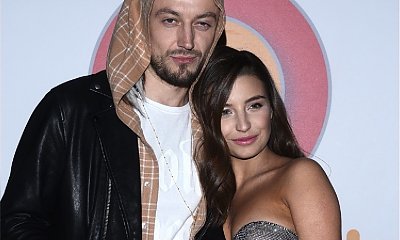 Wieniawa i Baron tulą się do siebie na ściance SuperHit Festiwal. Julia znowu odważnie wyeksponowała biust