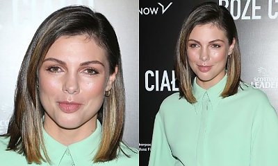 Karolina Gorczyca na premierze "Bożego Ciała". Na górze jeszcze OK, ale na dole... "Czy ona widziała się w lustrze?" - grzmią fani