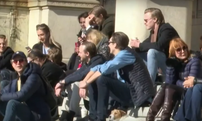 Koronawirus: Szwecja prowadzi strategię"relaksu". Lepsze jest stopniowe zarażanie-uważa główny specjalista