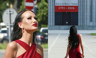 Małgorzata Godlewska z piersiami na wierzchu przed Świątynią Opatrzności Bożej! Prowokuje!