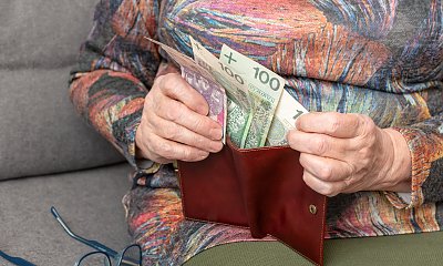 "Mój brat bierze wszystko na kredyt, a mama myśli, że jest bogaty. Przekupuje ją prezentami"