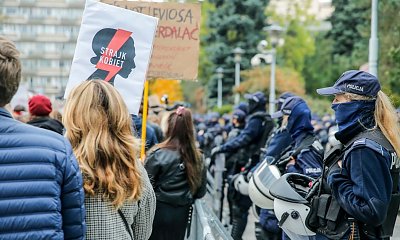 Brawurowa akcja policjantów przeciwko Strajkowi Kobiet. Grożą więzieniem 14-latkowi