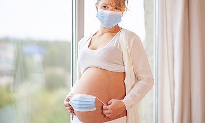 Przerażone ciężarne boją się rodzić w szpitalach! Coraz kobiet więcej chce porodu w domach