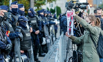 Protesty miały być rozpędzone siłą? Rozwiązaniu sprzeciwił się szef policji - ma stracić pracę