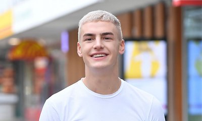 Mikołaj Śmieszek wspiera WOŚP. Na licytację przekazał czek z wygranej
