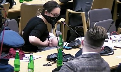 Posłanka Lewicy karmiła piersią w czasie wypowiedzi w Sejmie. Kobiety są zachwycone jej postawą