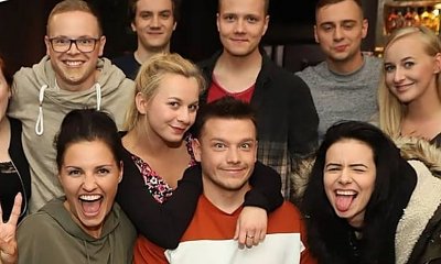 "19+" - informacje o serialu, obsada, sezony, fabuła, ciekawostki!