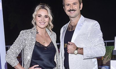 Kajra w tiulowej długiej sukni na festiwalu w Ostródzie. Tym razem wygląda jak księżniczka?