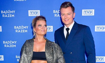 Marta Manowska na ramówce TVP w staniku pokazuje brzuch! "Klasy się niestety nie kupi" - ktoś napisał