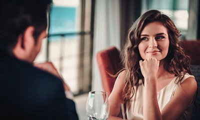 Czy mężczyźni są gotowi na prawdziwy związek z dziewczyną pracującą w branży dla dorosłych?