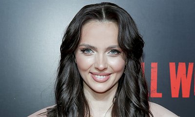 Marcela Leszczak w falowanym long bobie i damskim garniturze. A gdy rozchyliła marynarkę...