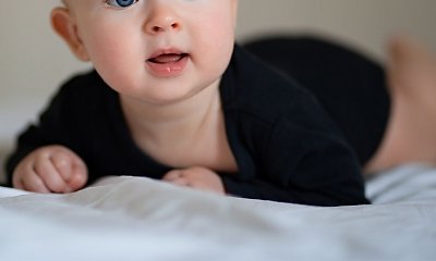 "Synowa ubiera dziecko na czarno. Już kompletnie postradała zmysły. Co ona wyczynia?!"