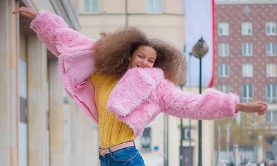 Emilia Dankwa w kampanii W.Kruk zapowiada nowy projekt! Zosia z "Rodzinki.pl" zachwyca naturalnością