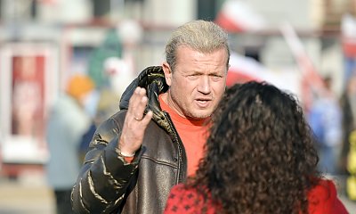 Jarosław Jakimowicz zdziwiony, że kolega nie chciał podać mu ręki! Podobno takich osób było więcej! Szkoda Wam celebryty TVP?