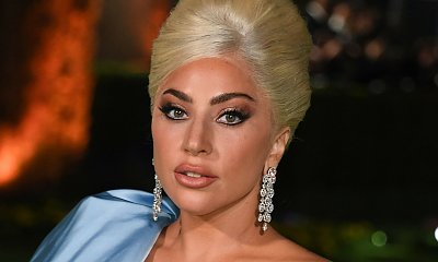 Lady Gaga z grzywką i w sukience z prześwitującym dekoltem. Materiał ledwo się trzymał na piersiach!