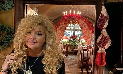 Magda Gessler pozuje w samej bieliźnie! Restauratorka nawet na plaży nie zmywa mocnego makijażu!