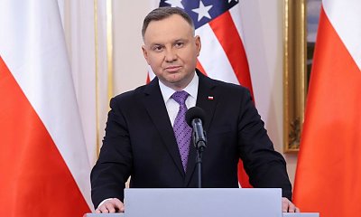 Prezydent RP Andrzej Duda spotkał się z wiceprezydentką USA! Kamala Harris się śmieje, a internauci tworzą memy!