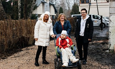 Niepełnosprawna Marysia nie miała w domu godnych warunków do życia. Ekipa "Nasz nowy dom" dokonała cudu