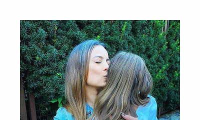 Anna Mucha pokazała śniadanie od dzieci: syn Teodor zrobił omlet z owocami, córka Stefania kawę