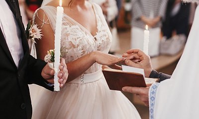"Ksiądz przyszedł na nasze wesele i nie przyniósł prezentu. Mi by było głupio na jego miejscu"