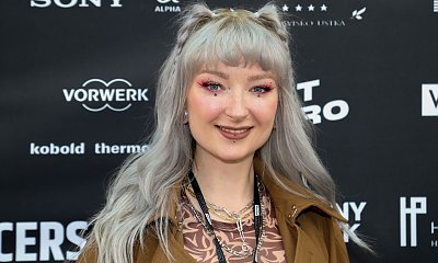 Red Lipstick Monster zachwyca makijażem na Influencers LIVE Wrocław. Fanom nie spodobał się płaszcz! "Buzia ślicznie, ale mogłaś ubrać się lepiej"