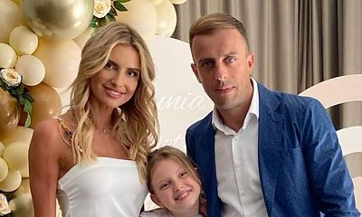 Córka Kamila i Dominiki Grosickich miała I komunię! Mama w białej sukience, córka jak księżniczka, ale i tak najlepsza była ścianka!