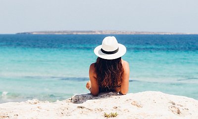 "Pojechałam z mężem na rajskie wakacje, a on zabronił mi założyć bikini. Podobno 60-latce nie wypada!"